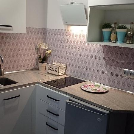 Maly Apartamencik Teo Ревал Екстериор снимка