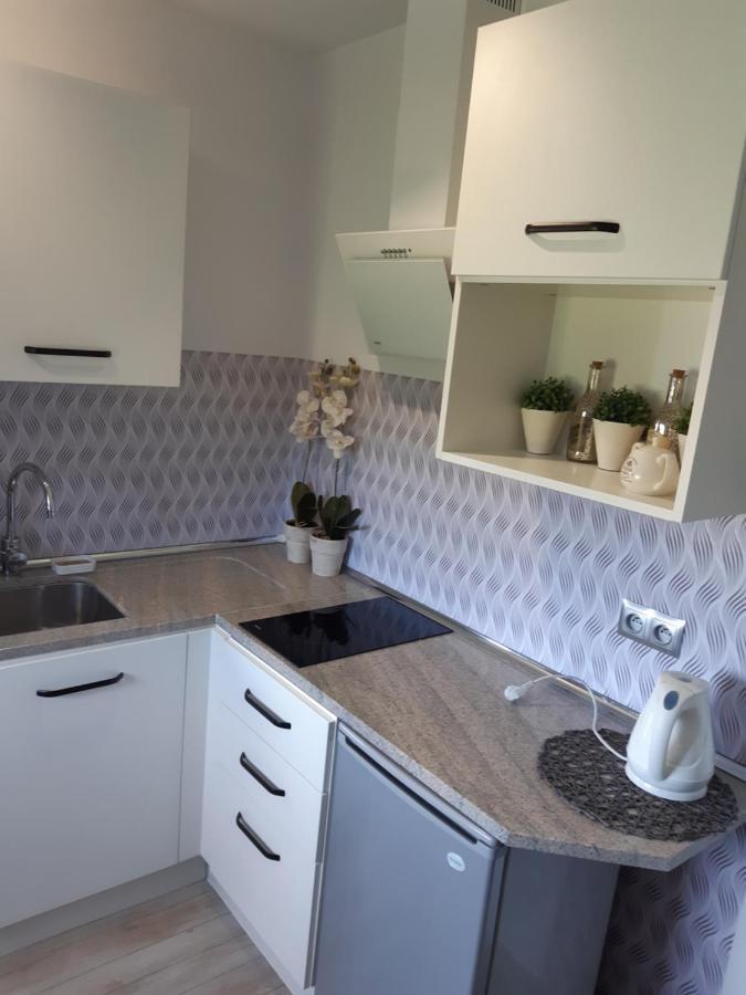Maly Apartamencik Teo Ревал Екстериор снимка