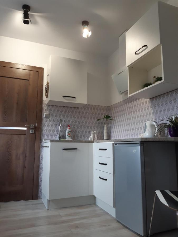 Maly Apartamencik Teo Ревал Екстериор снимка